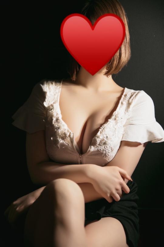 な の【巨乳女子】の投稿